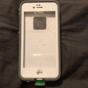 Life proof case. Fits iPhone 7/8
